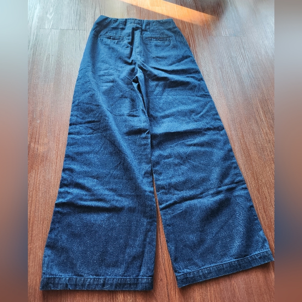 THE GREAT. The Sculpted Trouser Rinse Wash Denim Wide Leg - Picture 7 of 8